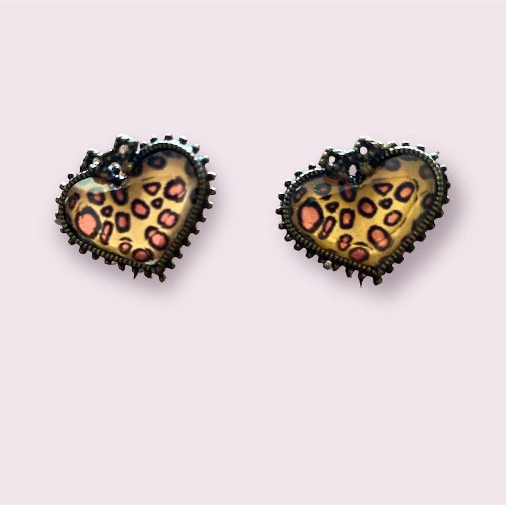 Leopard Heart Steampunk Pierced Stud Earrings (NWOT)